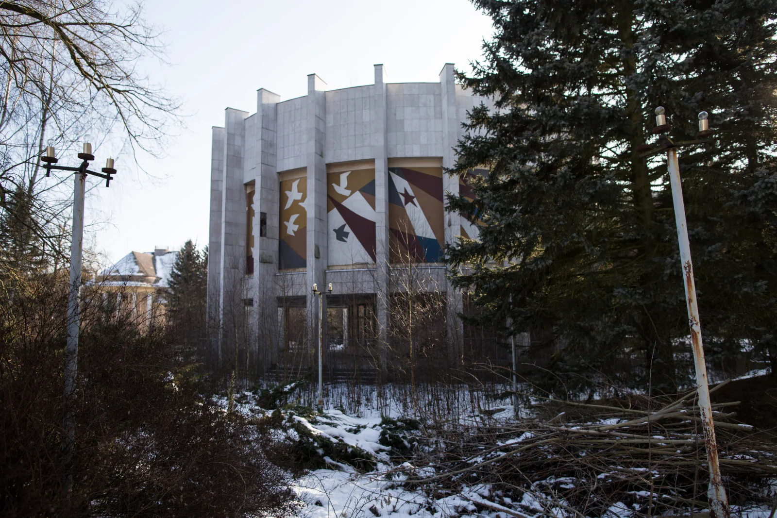 Dokumentarfotografie verlassener Orte – Aufnahme 018 von Sebastian Hallabrin