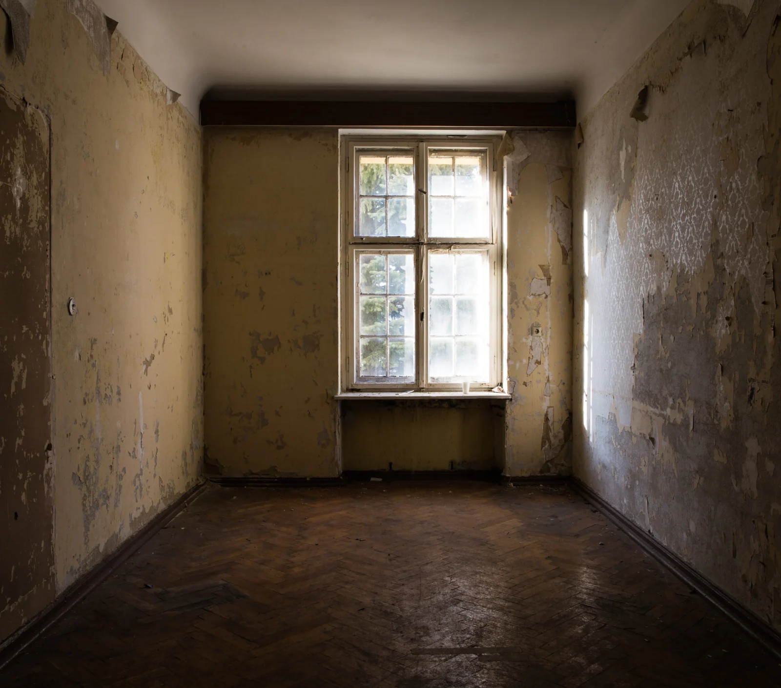 Dokumentarfotografie verlassener Orte – Aufnahme 019 von Sebastian Hallabrin