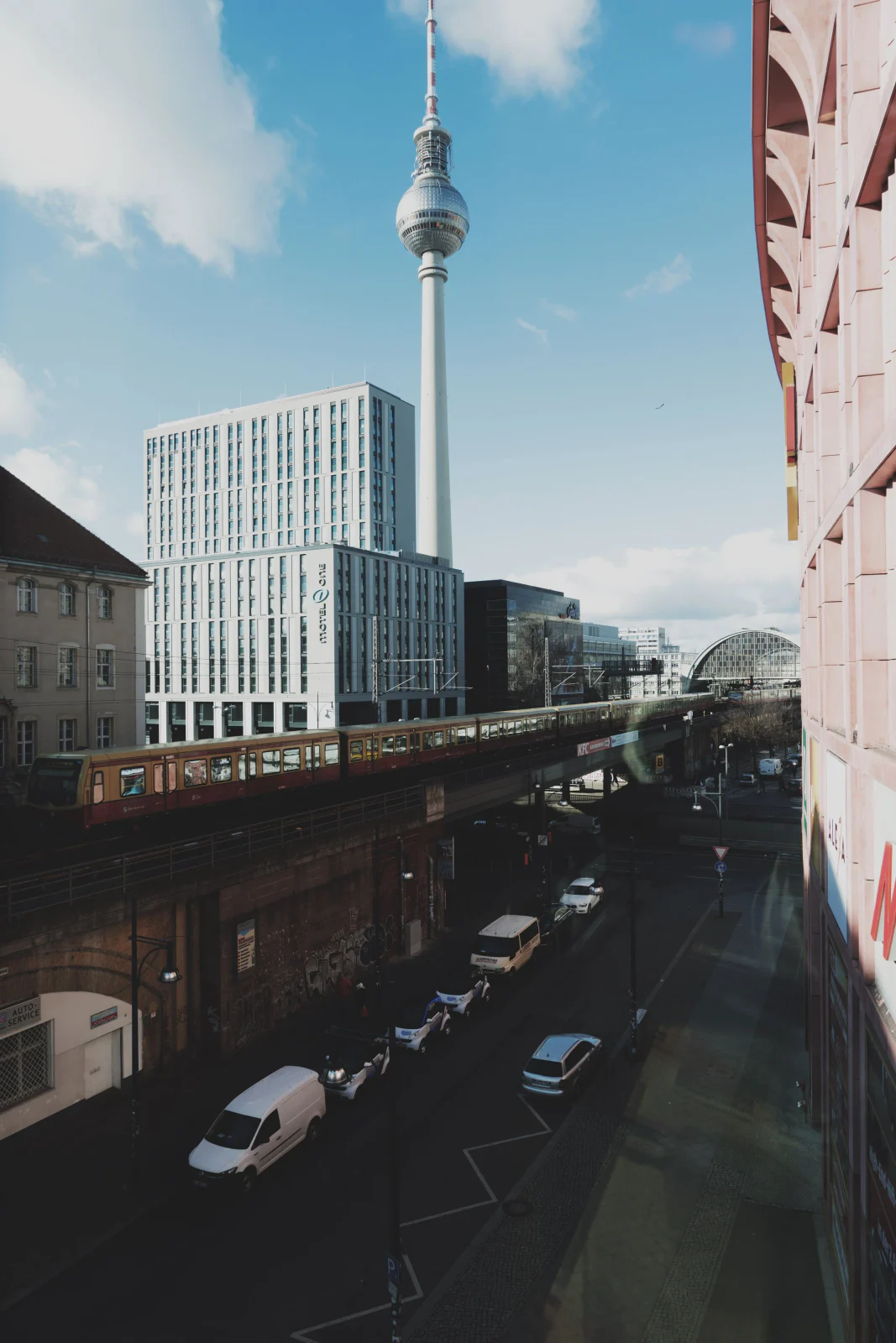 Winterliche Street Photography in Berlin – Aufnahme 006 von Sebastian Hallabrin