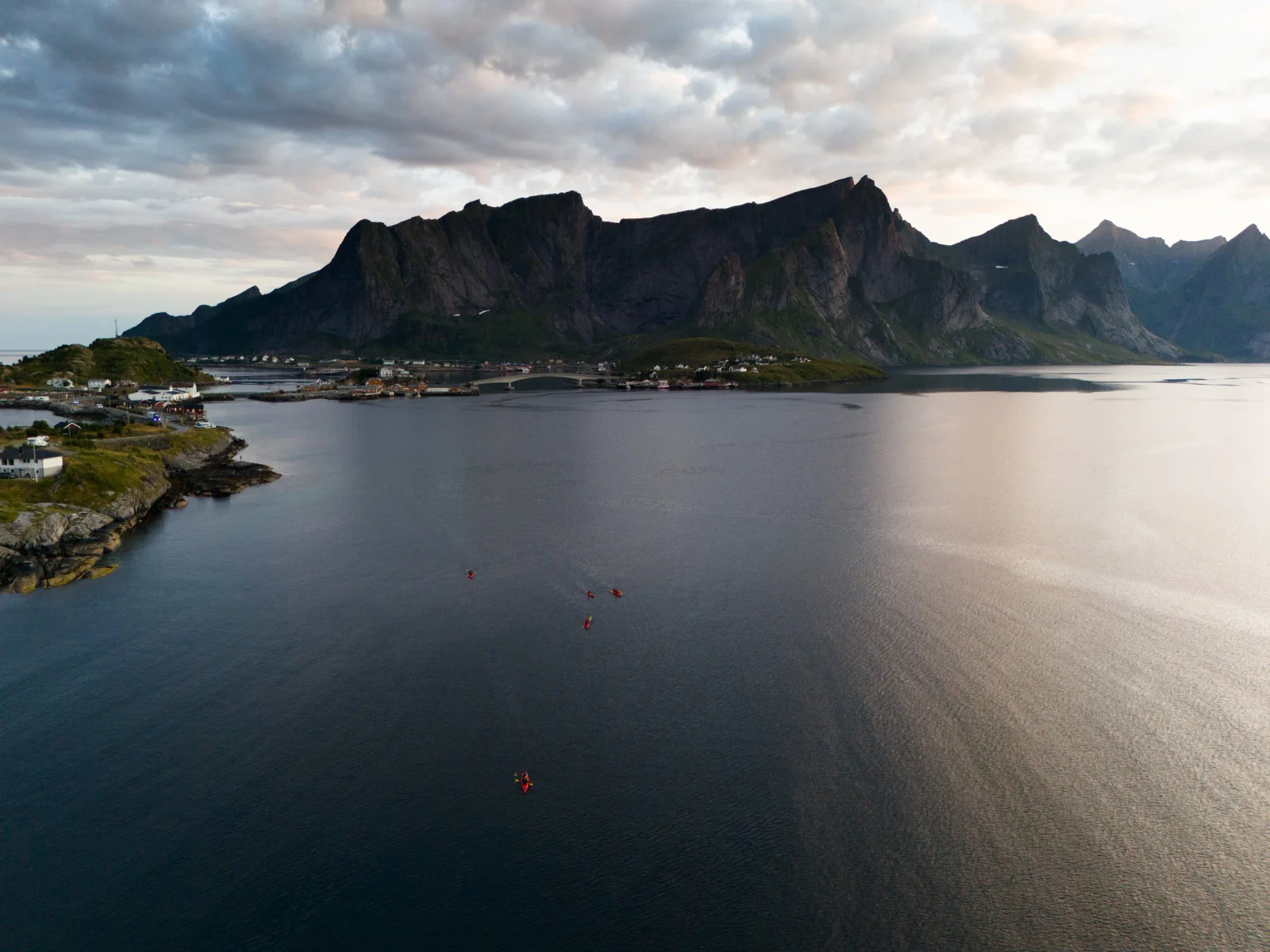 Landschafts- und Drohnenfotografie der Lofoten bei 68 Grad Nord – Aufnahme 020 von Sebastian Hallabrin