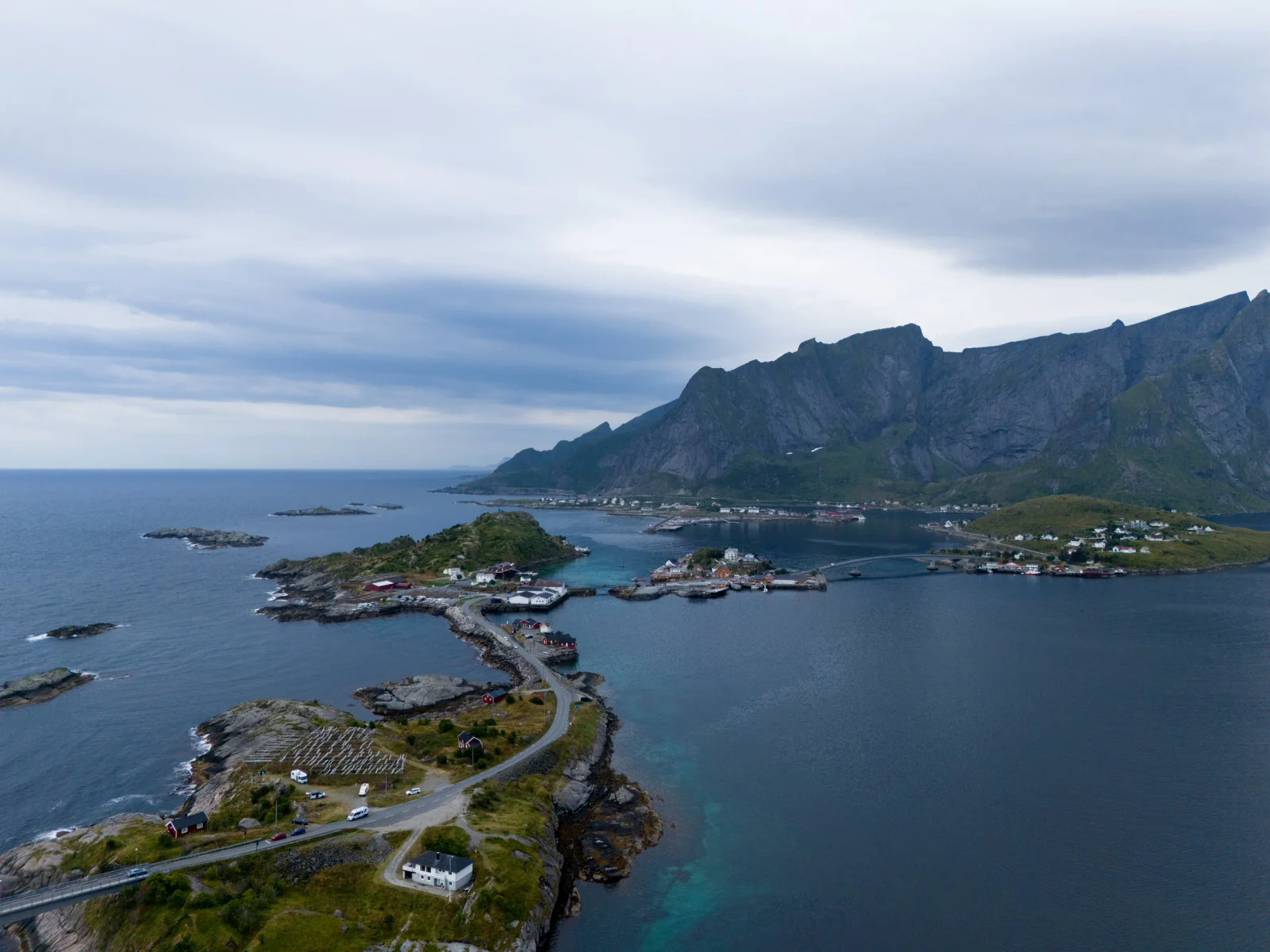 Landschafts- und Drohnenfotografie der Lofoten bei 68 Grad Nord – Aufnahme 029 von Sebastian Hallabrin