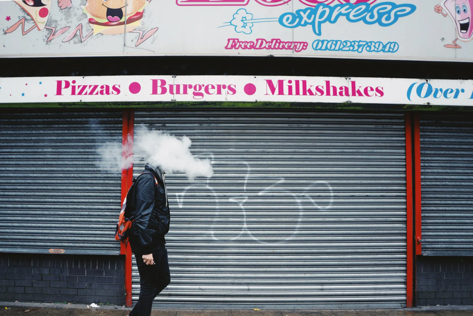 Street Photography aus Manchester – Aufnahme 018 von Sebastian Hallabrin