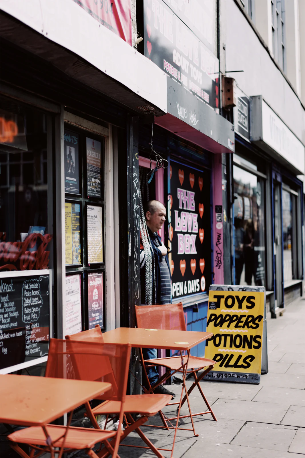 Street Photography aus Manchester – Aufnahme 032 von Sebastian Hallabrin