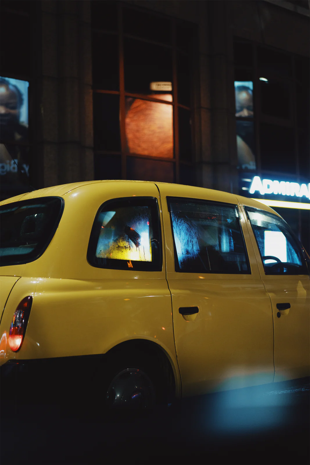 Street Photography – urbane Szene 13 von Sebastian Hallabrin