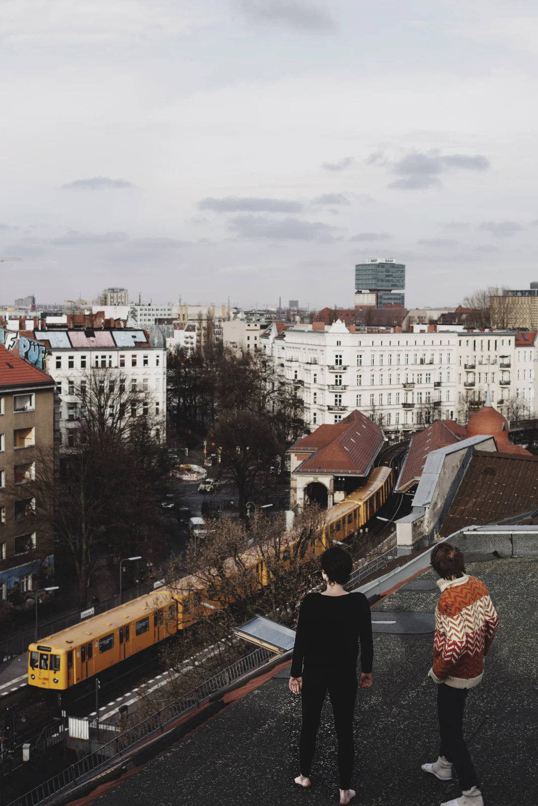 Street Photography – urbane Szene 62 von Sebastian Hallabrin